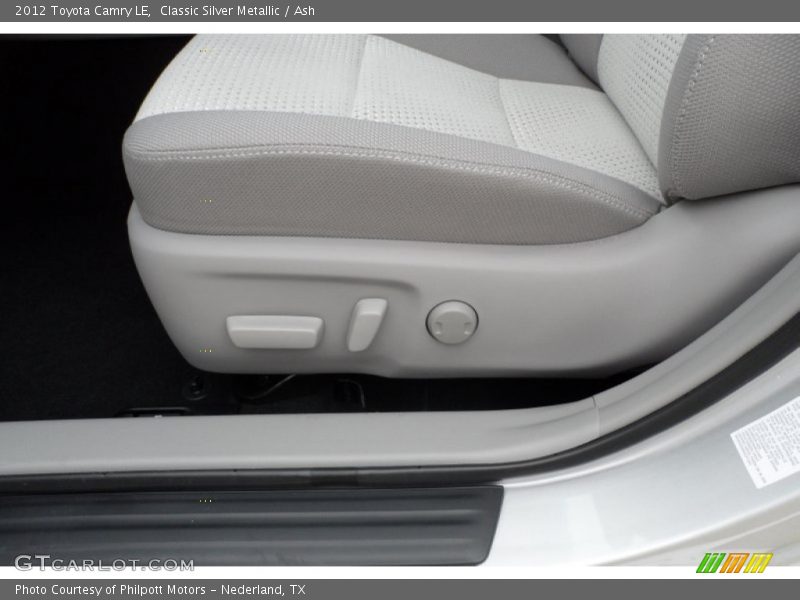 Classic Silver Metallic / Ash 2012 Toyota Camry LE