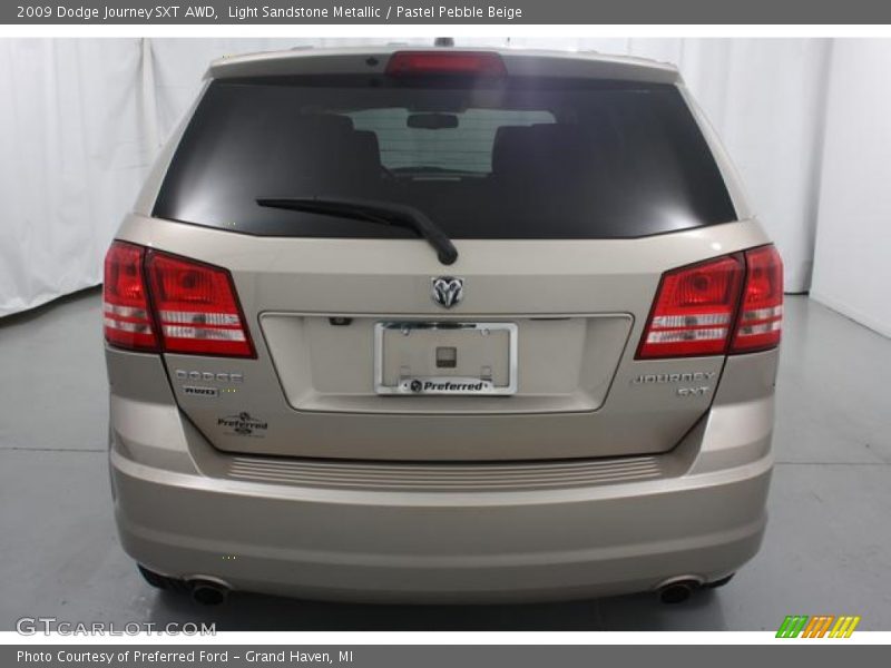 Light Sandstone Metallic / Pastel Pebble Beige 2009 Dodge Journey SXT AWD
