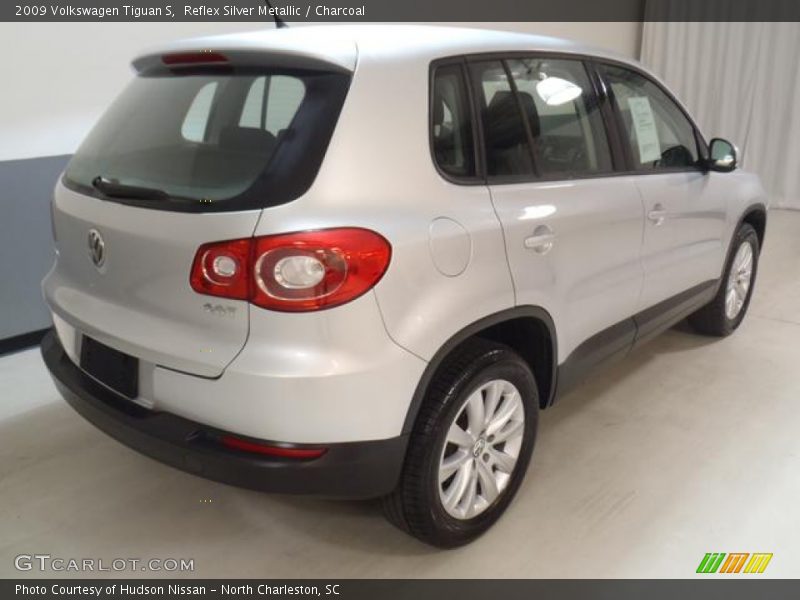 Reflex Silver Metallic / Charcoal 2009 Volkswagen Tiguan S