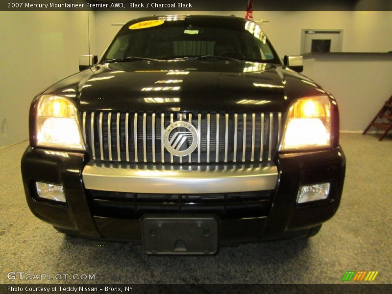 Black / Charcoal Black 2007 Mercury Mountaineer Premier AWD