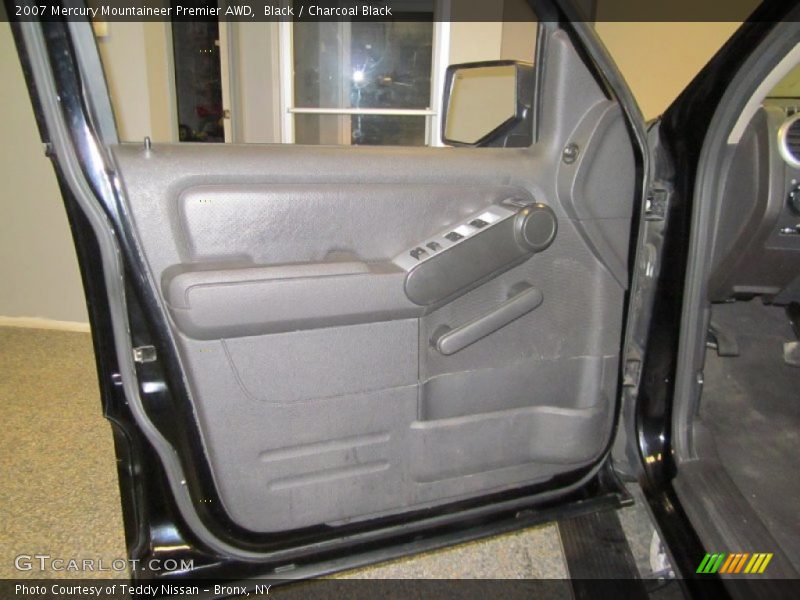 Black / Charcoal Black 2007 Mercury Mountaineer Premier AWD