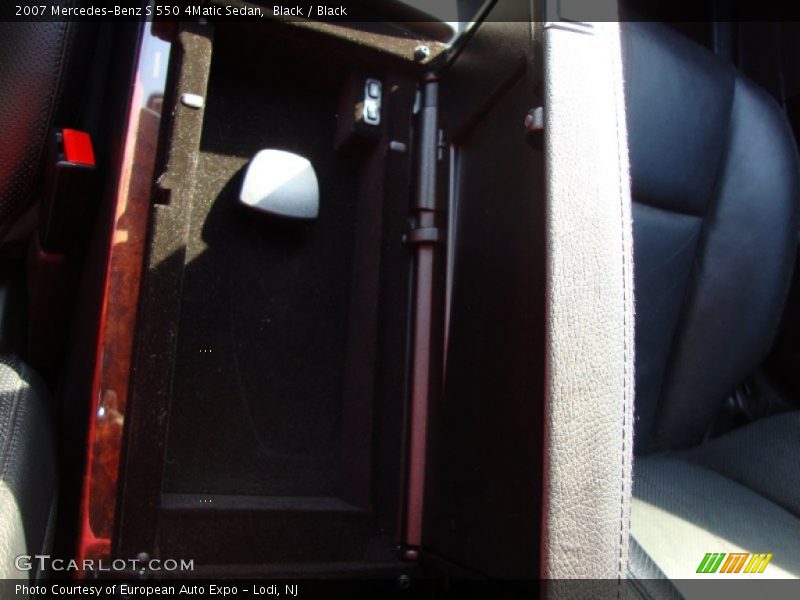 Black / Black 2007 Mercedes-Benz S 550 4Matic Sedan