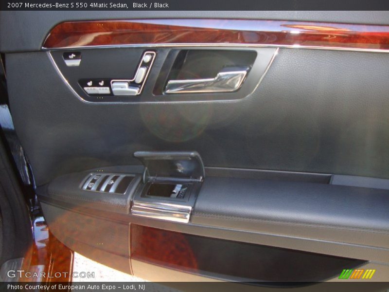 Black / Black 2007 Mercedes-Benz S 550 4Matic Sedan