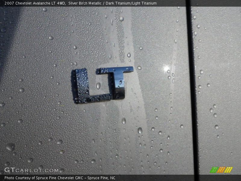 Silver Birch Metallic / Dark Titanium/Light Titanium 2007 Chevrolet Avalanche LT 4WD