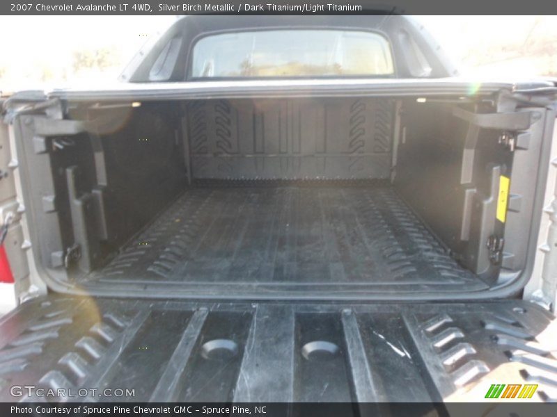Silver Birch Metallic / Dark Titanium/Light Titanium 2007 Chevrolet Avalanche LT 4WD