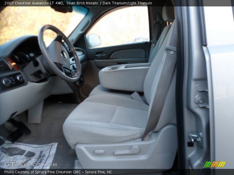Silver Birch Metallic / Dark Titanium/Light Titanium 2007 Chevrolet Avalanche LT 4WD