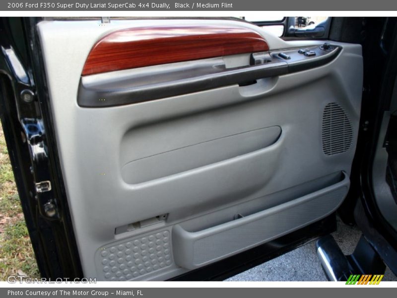 Black / Medium Flint 2006 Ford F350 Super Duty Lariat SuperCab 4x4 Dually