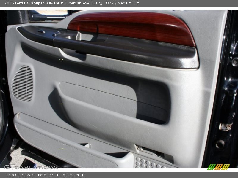 Black / Medium Flint 2006 Ford F350 Super Duty Lariat SuperCab 4x4 Dually