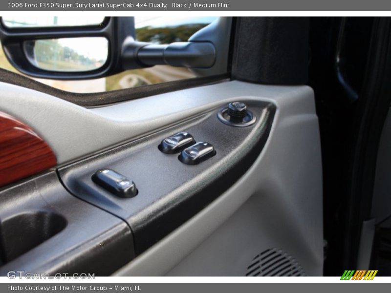 Black / Medium Flint 2006 Ford F350 Super Duty Lariat SuperCab 4x4 Dually
