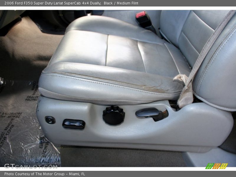 Black / Medium Flint 2006 Ford F350 Super Duty Lariat SuperCab 4x4 Dually