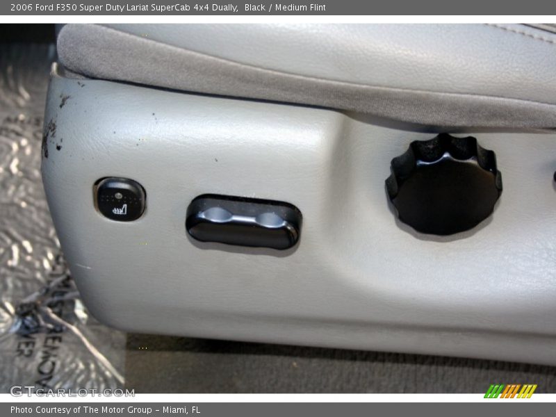 Black / Medium Flint 2006 Ford F350 Super Duty Lariat SuperCab 4x4 Dually