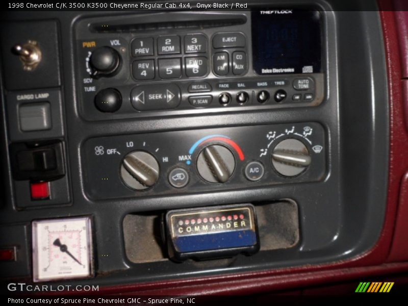 Controls of 1998 C/K 3500 K3500 Cheyenne Regular Cab 4x4