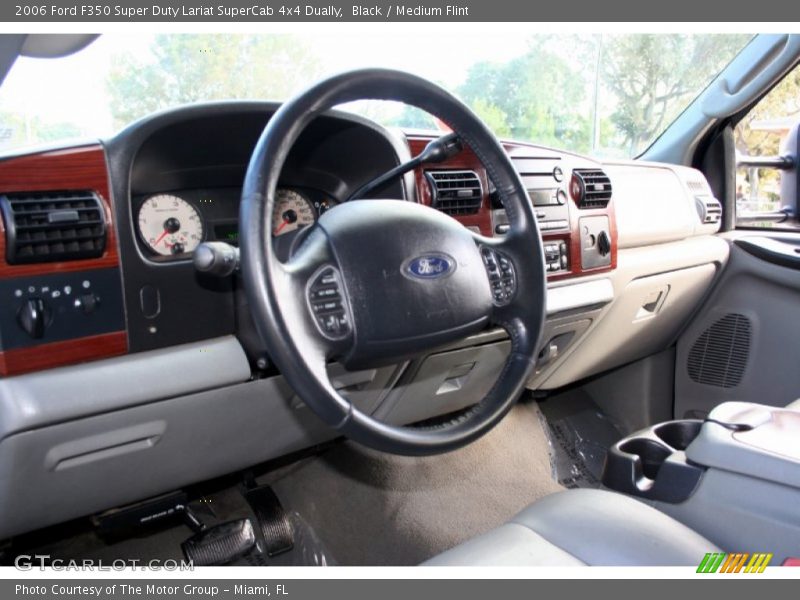 Black / Medium Flint 2006 Ford F350 Super Duty Lariat SuperCab 4x4 Dually