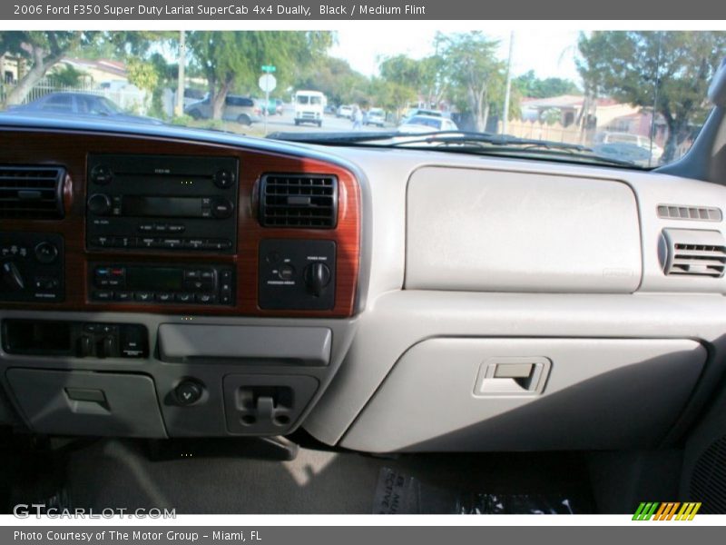 Black / Medium Flint 2006 Ford F350 Super Duty Lariat SuperCab 4x4 Dually