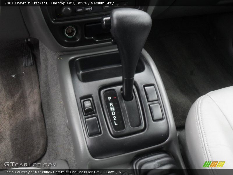 White / Medium Gray 2001 Chevrolet Tracker LT Hardtop 4WD