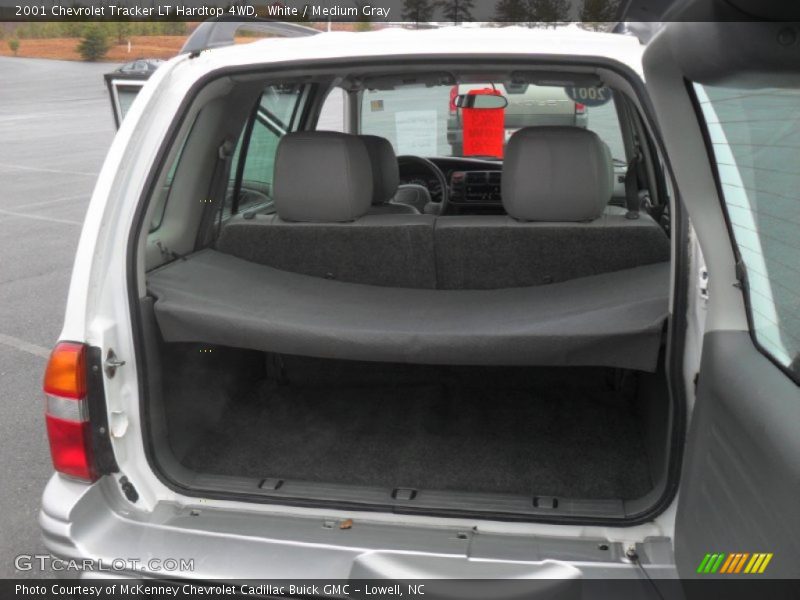 White / Medium Gray 2001 Chevrolet Tracker LT Hardtop 4WD