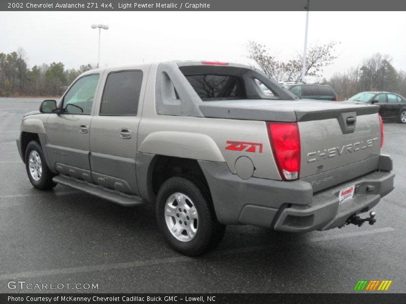 Light Pewter Metallic / Graphite 2002 Chevrolet Avalanche Z71 4x4