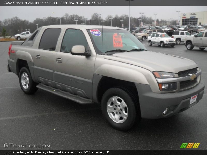 Light Pewter Metallic / Graphite 2002 Chevrolet Avalanche Z71 4x4