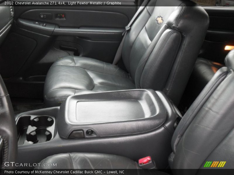 Light Pewter Metallic / Graphite 2002 Chevrolet Avalanche Z71 4x4