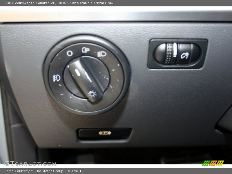 Blue Silver Metallic / Kristal Gray 2004 Volkswagen Touareg V8