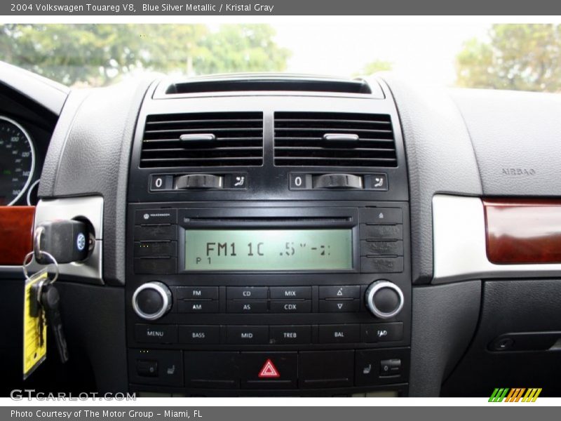 Blue Silver Metallic / Kristal Gray 2004 Volkswagen Touareg V8