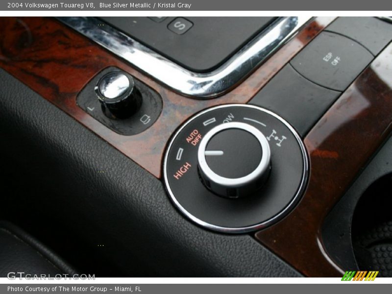 Blue Silver Metallic / Kristal Gray 2004 Volkswagen Touareg V8