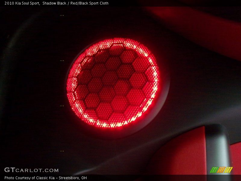 Shadow Black / Red/Black Sport Cloth 2010 Kia Soul Sport