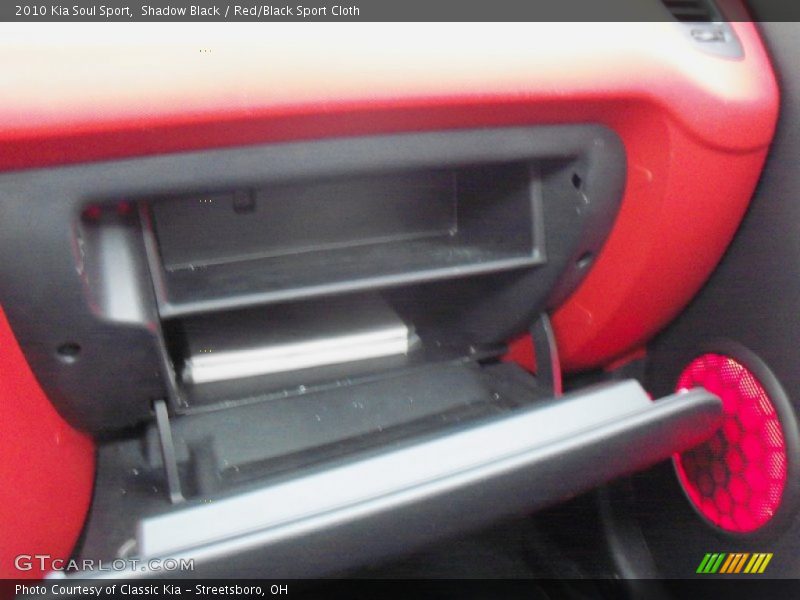 Shadow Black / Red/Black Sport Cloth 2010 Kia Soul Sport