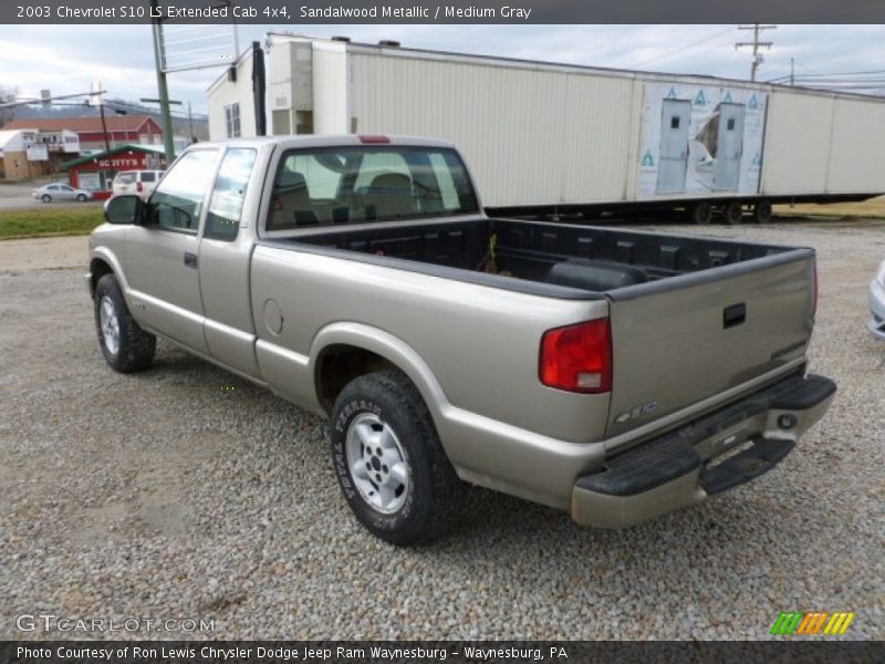 Sandalwood Metallic / Medium Gray 2003 Chevrolet S10 LS Extended Cab 4x4