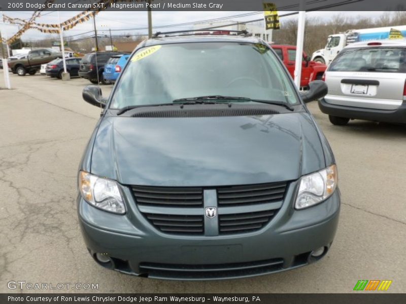 Magnesium Pearl / Medium Slate Gray 2005 Dodge Grand Caravan SXT