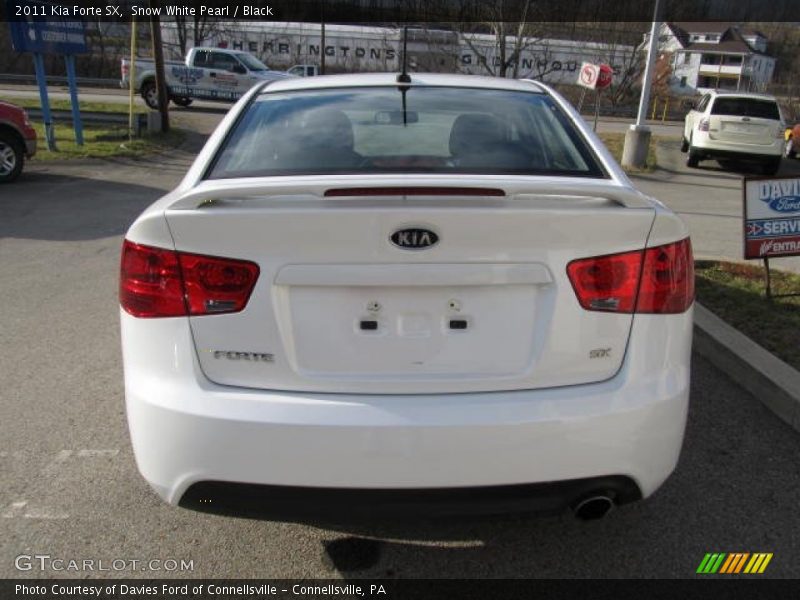 Snow White Pearl / Black 2011 Kia Forte SX