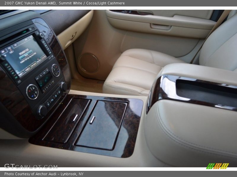 Summit White / Cocoa/Light Cashmere 2007 GMC Yukon Denali AWD