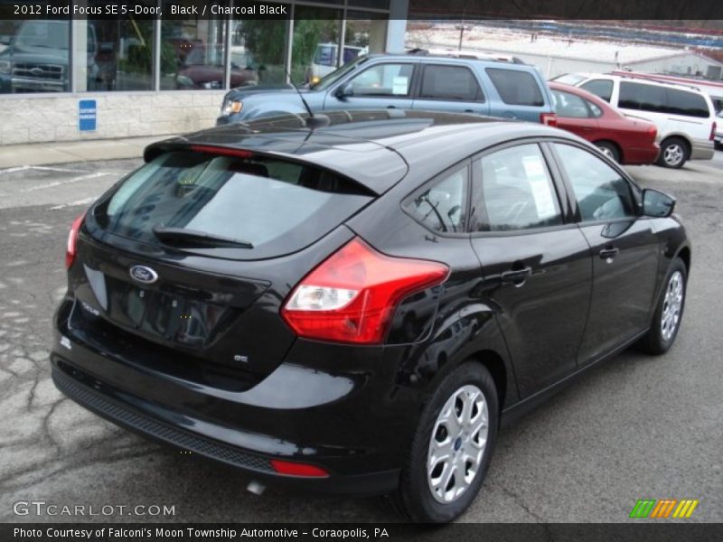 Black / Charcoal Black 2012 Ford Focus SE 5-Door