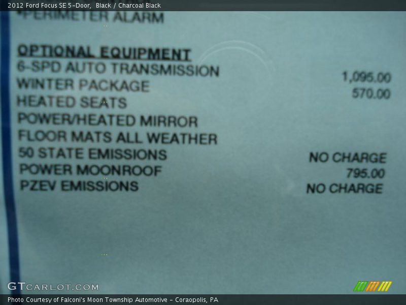 Black / Charcoal Black 2012 Ford Focus SE 5-Door