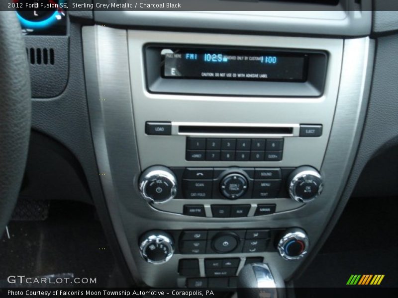 Sterling Grey Metallic / Charcoal Black 2012 Ford Fusion SE