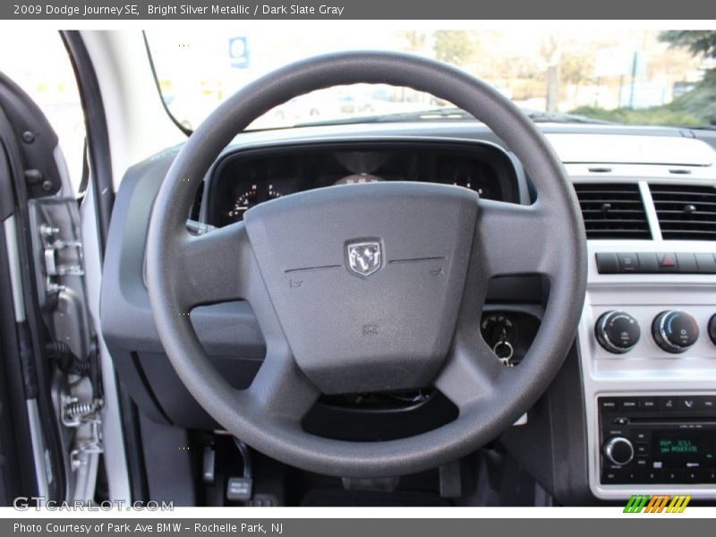 Bright Silver Metallic / Dark Slate Gray 2009 Dodge Journey SE