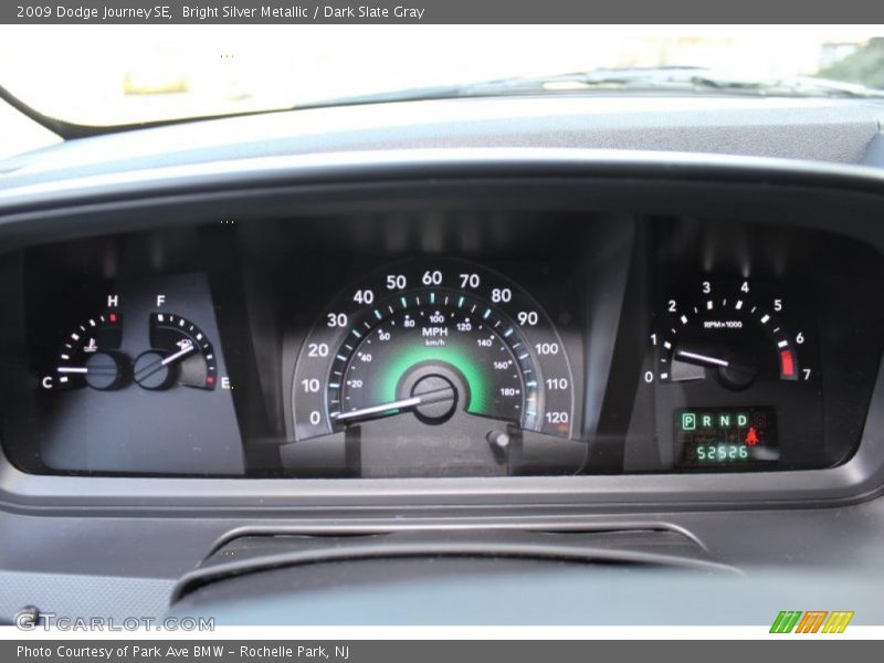 Bright Silver Metallic / Dark Slate Gray 2009 Dodge Journey SE