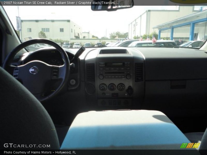 Radiant Silver / Graphite Black/Titanium 2007 Nissan Titan SE Crew Cab