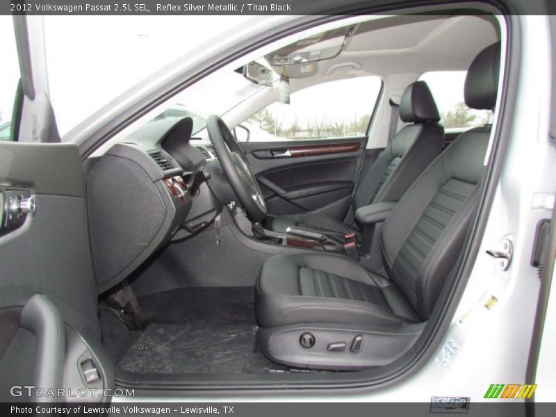Reflex Silver Metallic / Titan Black 2012 Volkswagen Passat 2.5L SEL
