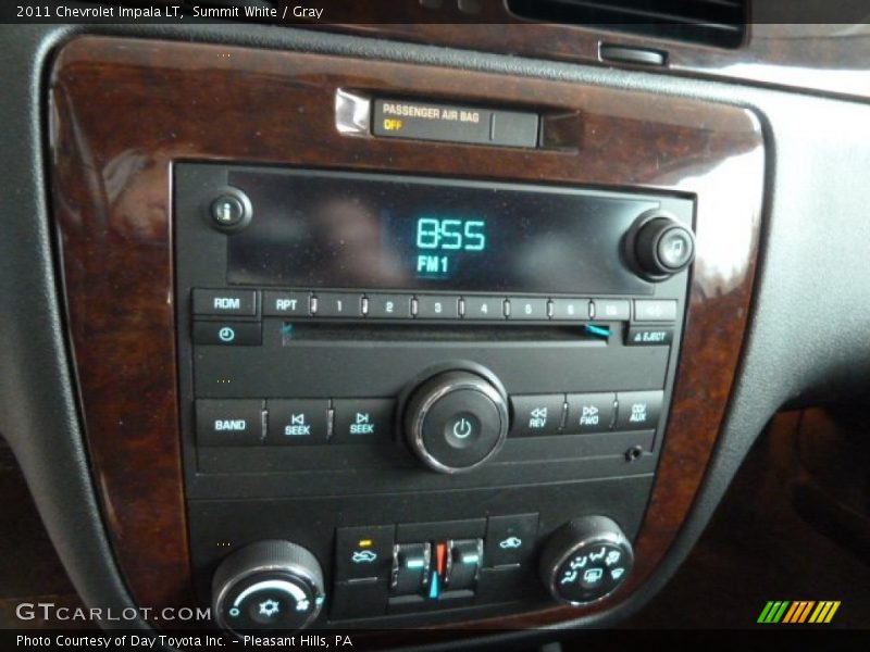Summit White / Gray 2011 Chevrolet Impala LT