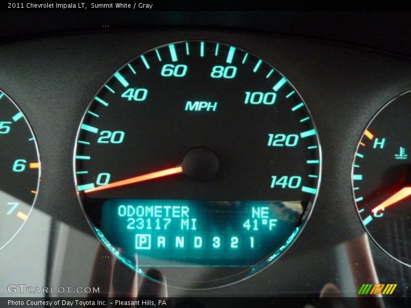 Summit White / Gray 2011 Chevrolet Impala LT