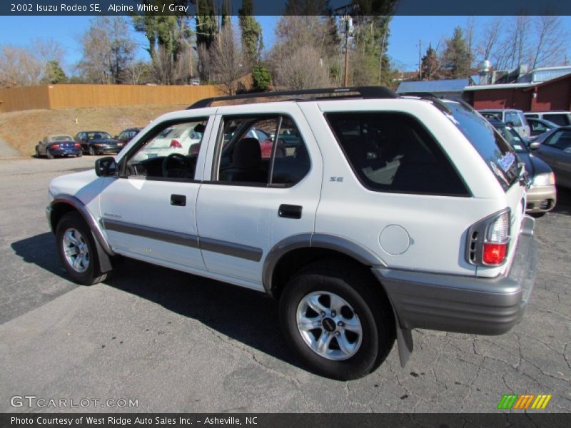 Alpine White / Gray 2002 Isuzu Rodeo SE