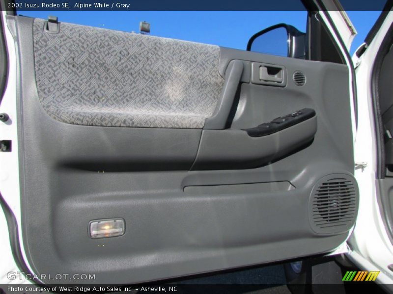 Alpine White / Gray 2002 Isuzu Rodeo SE