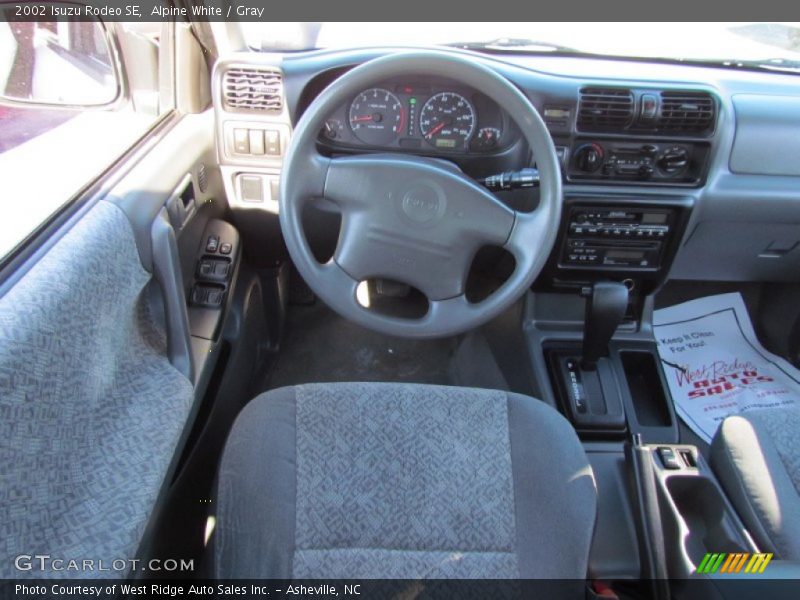 Alpine White / Gray 2002 Isuzu Rodeo SE