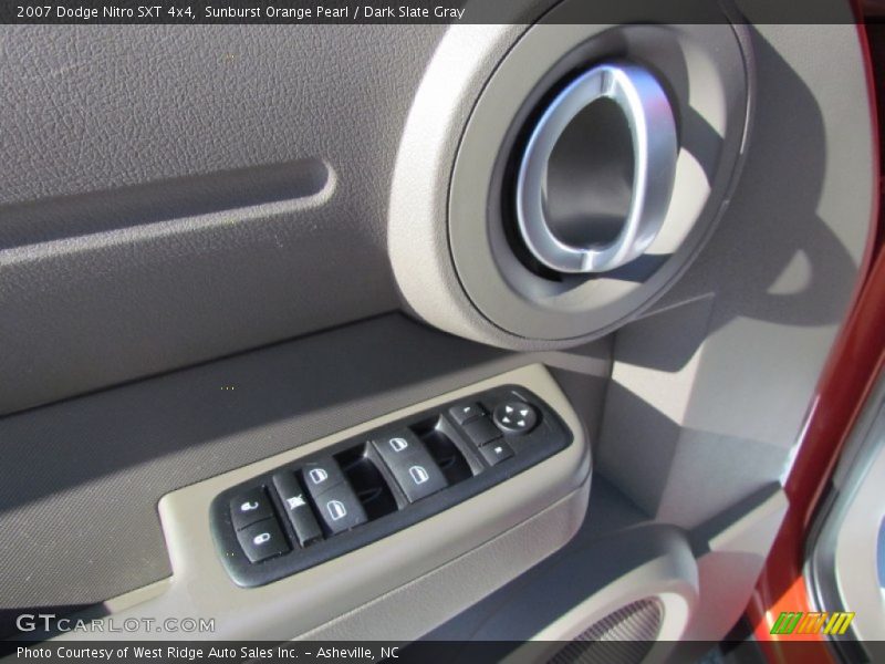 Sunburst Orange Pearl / Dark Slate Gray 2007 Dodge Nitro SXT 4x4