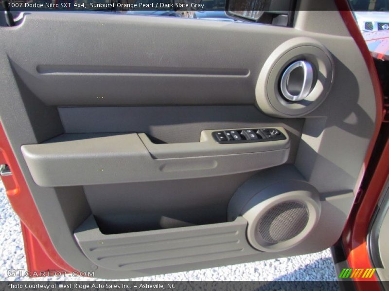 Sunburst Orange Pearl / Dark Slate Gray 2007 Dodge Nitro SXT 4x4
