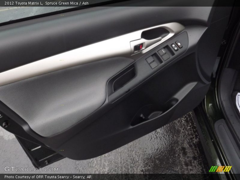Door Panel of 2012 Matrix L