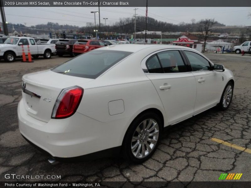 White Chocolate Tri-Coat / Charcoal Black 2009 Lincoln MKS Sedan