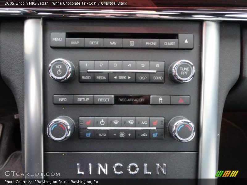 White Chocolate Tri-Coat / Charcoal Black 2009 Lincoln MKS Sedan