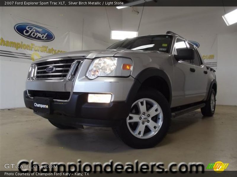 Silver Birch Metallic / Light Stone 2007 Ford Explorer Sport Trac XLT